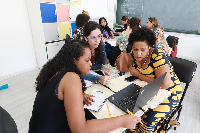 Criança Alfabetizada: formação docente ocorre no Brasil todo