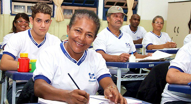 Escolha de livros do PNLD para Educação de Jovens e Adultos vai até 23 de maio