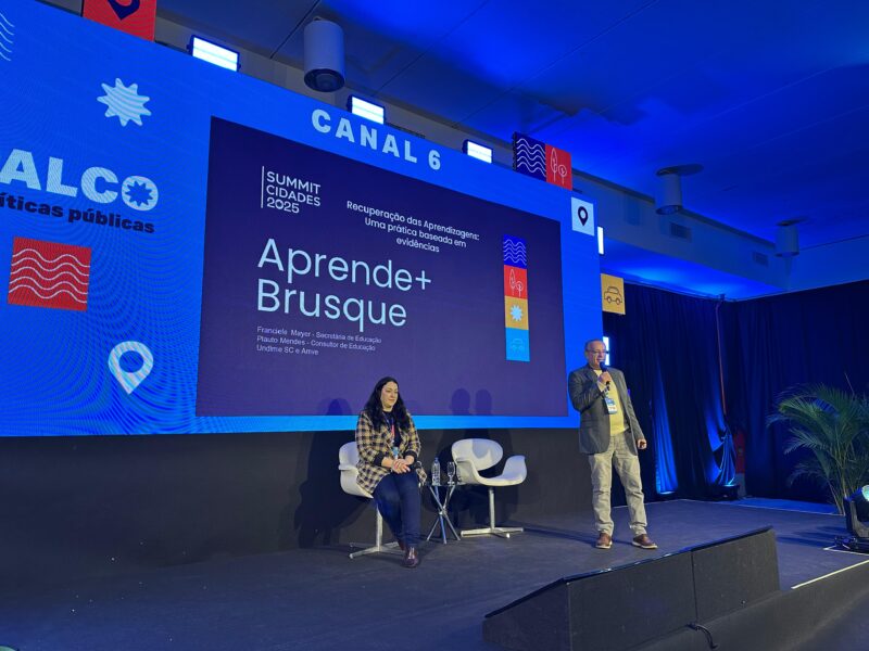 Undime-SC apresenta ações pela recuperação de aprendizagens no Estado e a prática do município de Brusque baseada em evidências