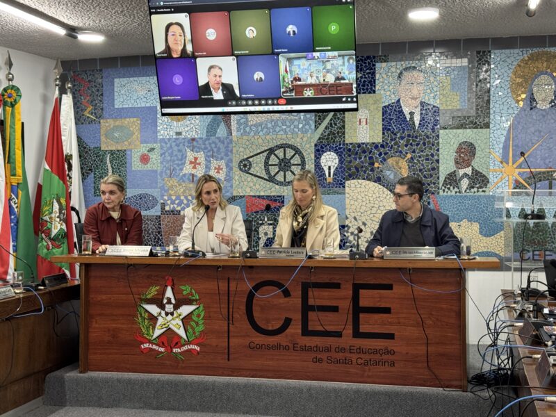 Presidente apresenta ações da Undime-SC em reunião plenária do Conselho Estadual de Educação