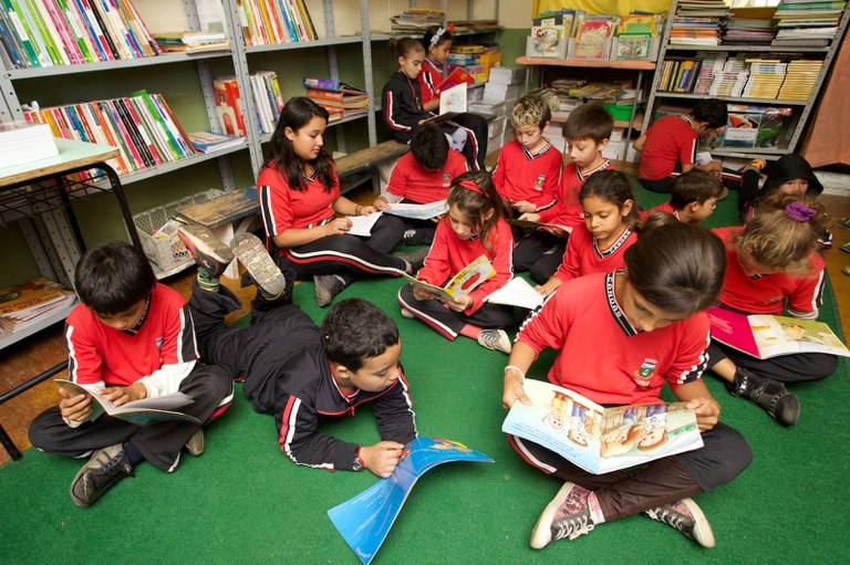 Guia Digital do PNLD Obras Literárias já está disponível para os anos iniciais do ensino fundamental