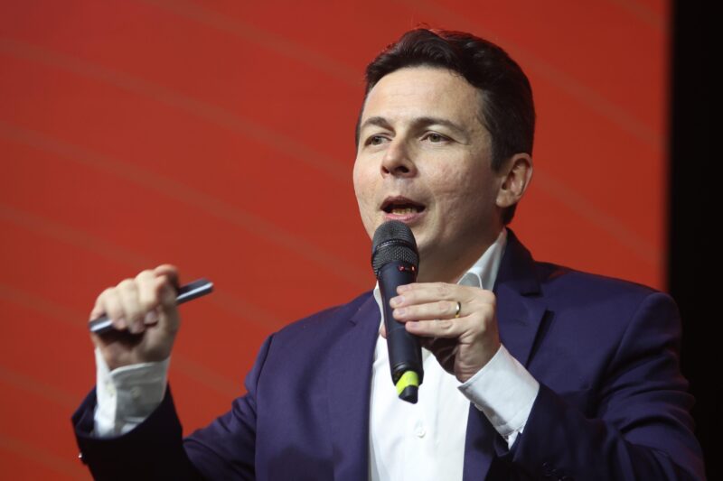 Articulação entre secretaria e escolas fortalece gestão e aprendizagem, aponta Herbert Lima